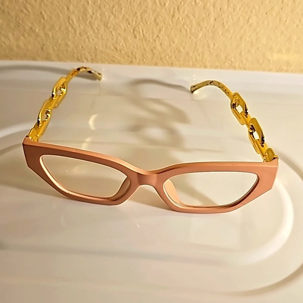 NEW CAT EYE FRAME CLEAR COLOR LENSE GLASSES